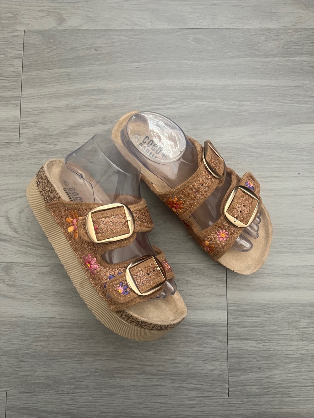 Coco + Carmen Floral Embroidered Platform Slide Sandals Tan Size 9